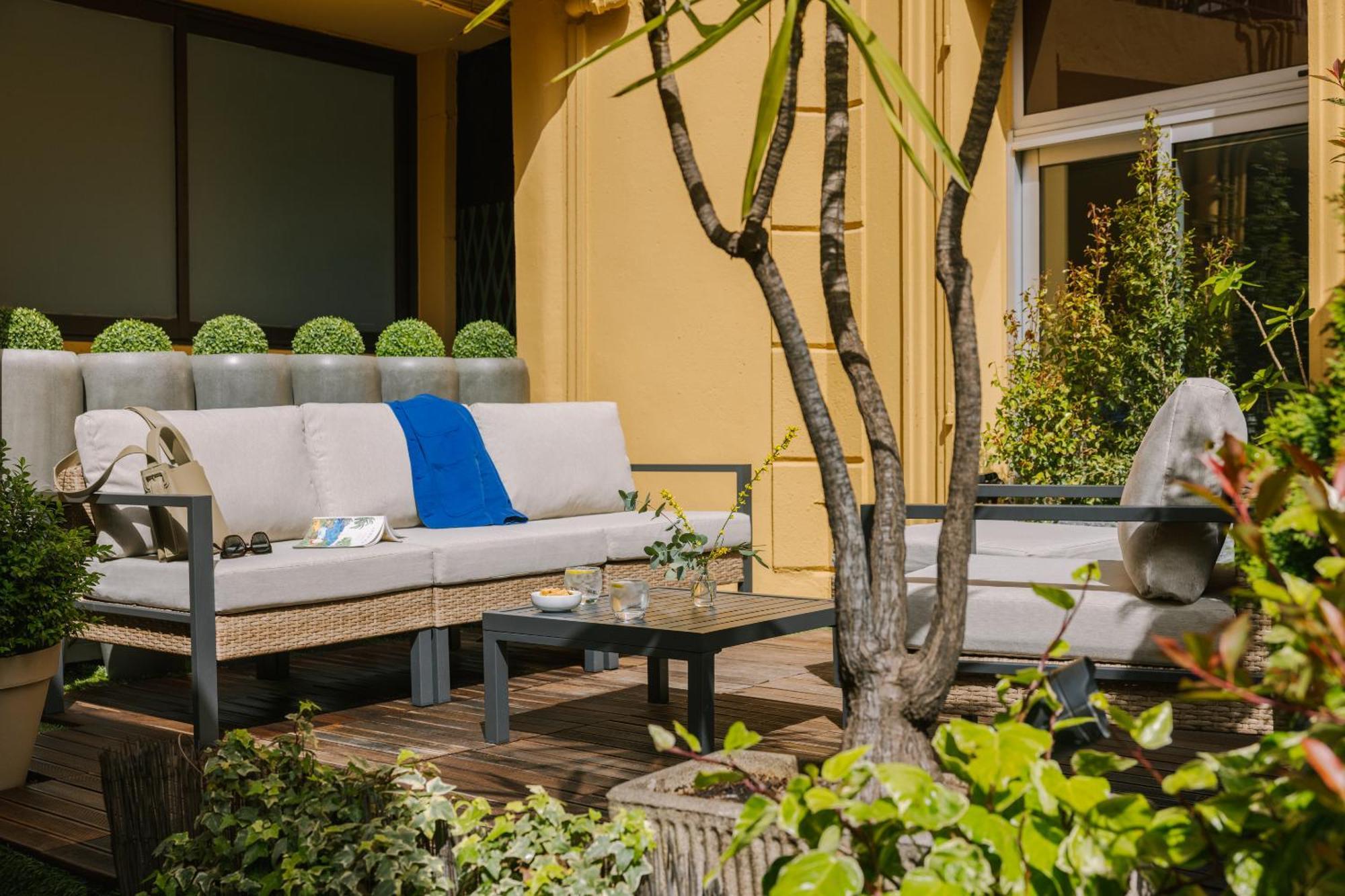 Hotel Yelo Lumiere Powered By Sonder Cannes Zewnętrze zdjęcie
